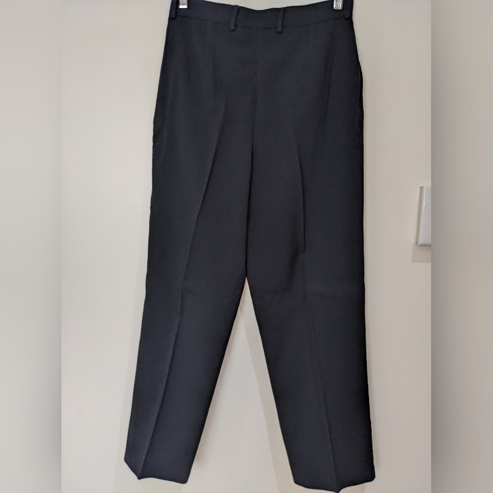 Black trousers with travelers crease - L